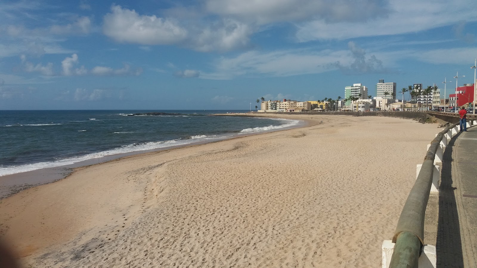 Valokuva Praia de Amaralinaista. puhtaustasolla korkea