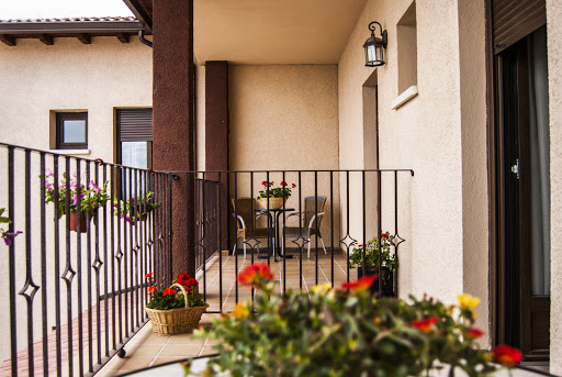 Residencia El Pinar de Pedro Bernardo en Pedro Bernardo, Ávila‎