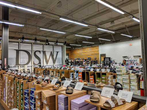 Shoe Store «DSW Designer Shoe Warehouse», reviews and photos, 7896 Dublin Blvd, Dublin, CA 94568, USA