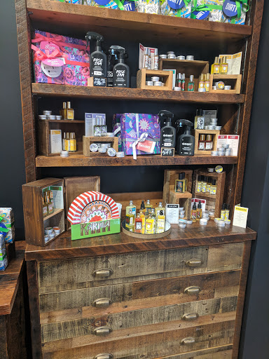 Cosmetics Store «Lush», reviews and photos, 708 NW 23rd Ave, Portland, OR 97210, USA