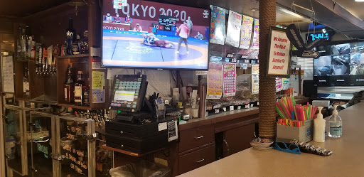 Restaurant «Lighthouse Lounge», reviews and photos, 22239 Marine View Dr S, Des Moines, WA 98198, USA