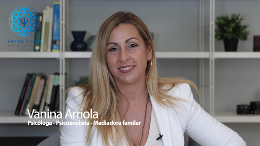 Vanina Arriola - Psicóloga. Fuengirola & Online