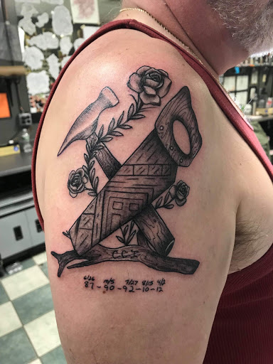 Tattoo Shop «Paper City Tattoo», reviews and photos, 1735 Northampton St, Holyoke, MA 01040, USA