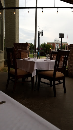 Fine Dining Restaurant «Park Heights Restaurant», reviews and photos, 335 E Main St, Tupelo, MS 38804, USA