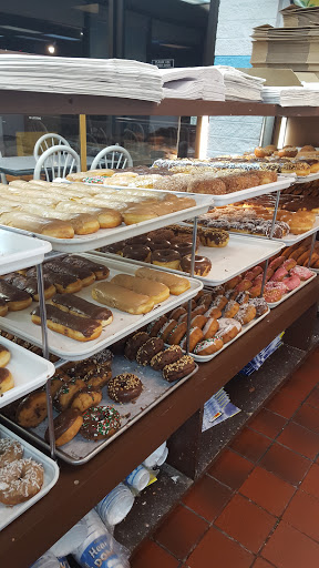 Donut Shop «Heavenly Doughnuts Shop», reviews and photos, 504 NE 102nd Ave, Portland, OR 97220, USA