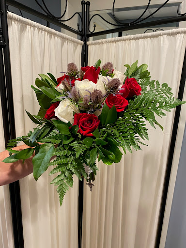 Main Street Floral Shop, 115 E Main St, Pinckney, MI 48169, USA, 