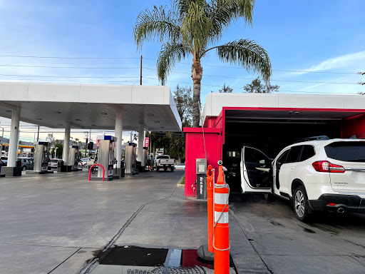 Car Wash «Red Carpet Car Wash», reviews and photos, 6760 Topanga Canyon Blvd, Canoga Park, CA 91303, USA