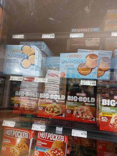 Grocery Store «Strack & Van Til Food Market», reviews and photos, 9632 Cline Ave, Highland, IN 46322, USA