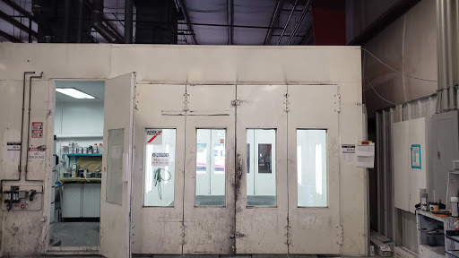 Auto Body Shop «Service King Collision Repair of North Dallas», reviews and photos, 10720 N Central Expy, Dallas, TX 75231, USA