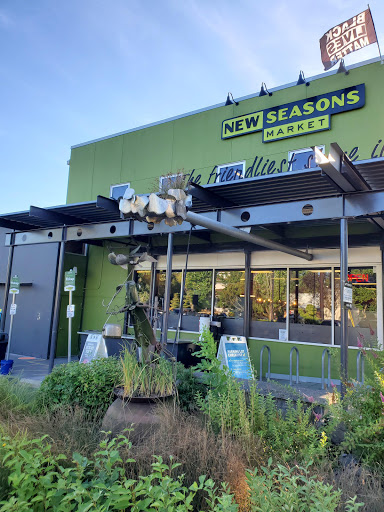 Grocery Store «New Seasons Market Hawthorne», reviews and photos, 4034 SE Hawthorne Blvd, Portland, OR 97214, USA