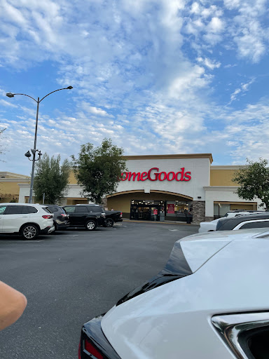 HomeGoods, 22940 Victory Blvd, Woodland Hills, CA 91367, USA, 