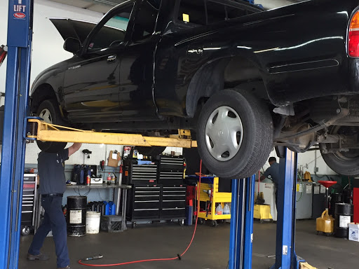 Auto Repair Shop «15th Street Automotive», reviews and photos, 116 10th St SE, Puyallup, WA 98372, USA