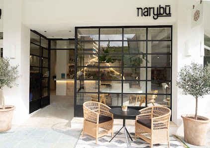 Narybu Hair & Beauty - AVEDA Organic Beauty salon- Narybu Banus - Marina Banus III , Local 26, 29660 Marbella, Málaga, España