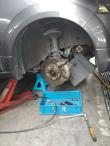 Opening hours for POH SENG CAR REPAIR