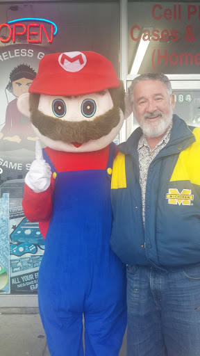 Cell Phone Store «Wireless Guru & Game Swap», reviews and photos, 36184 Five Mile Road, Livonia, MI 48154, USA