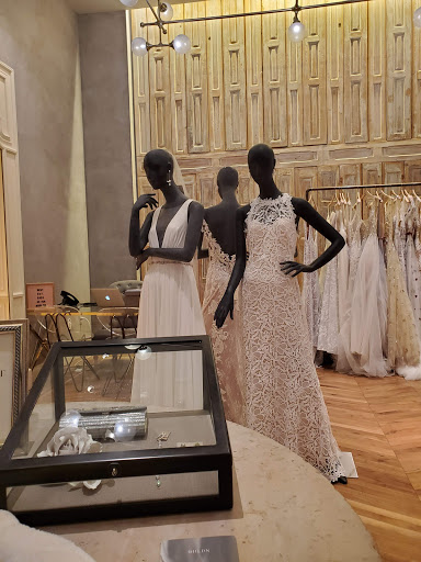 Bridal Shop «BHLDN», reviews and photos, 8 E Walton St, Chicago, IL 60611, USA