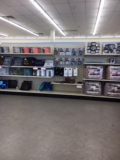 Discount Store «Big Lots», reviews and photos, 501 Montauk Hwy, West Babylon, NY 11704, USA