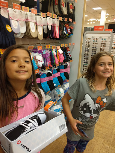 Shoe Store «Payless ShoeSource #4896», reviews and photos, 2700 Potomac Mills Cir, Woodbridge, VA 22192, USA