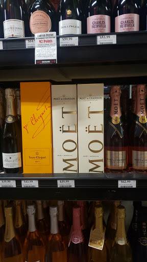 Wine Store «Luekens Liquors», reviews and photos, 41522 US Hwy 19 N, Tarpon Springs, FL 34689, USA