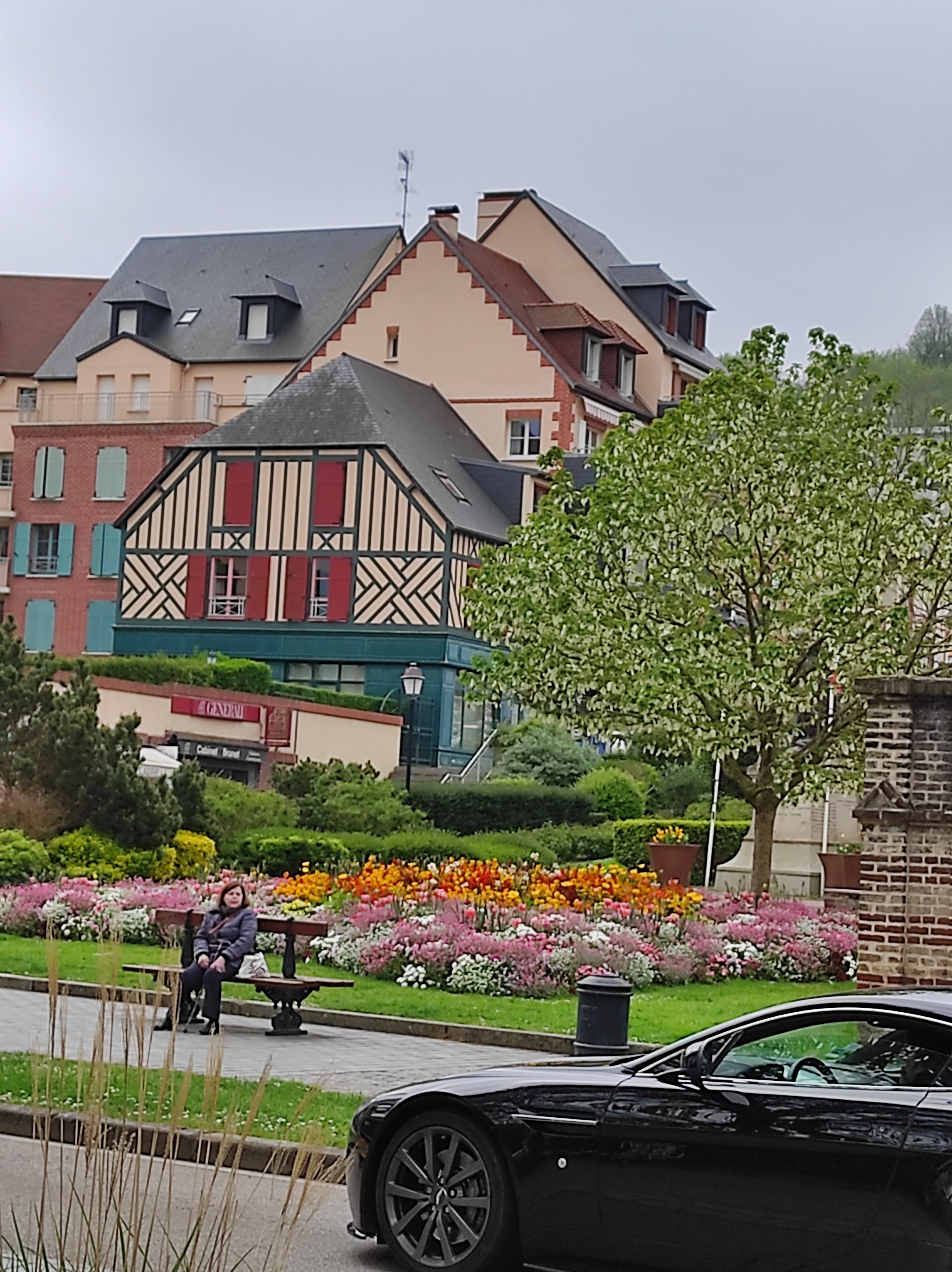 Photo n° 1 de l'avis de Y... fait le 30/04/2023 à 18:30