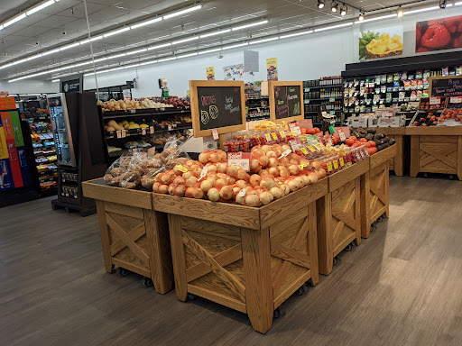 Grocery Store «Fareway Grocery», reviews and photos, 4220 16th Ave SW, Cedar Rapids, IA 52404, USA