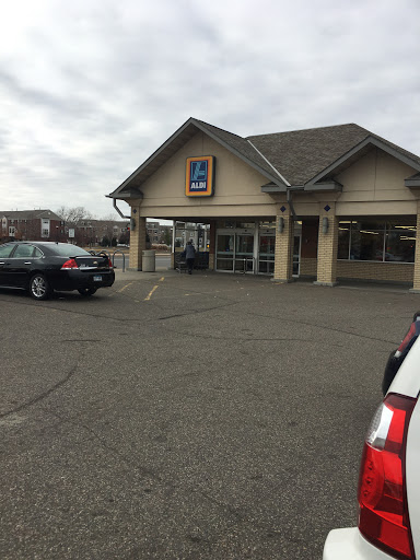 Supermarket «ALDI», reviews and photos, 7600 Brooklyn Blvd, Brooklyn Park, MN 55443, USA
