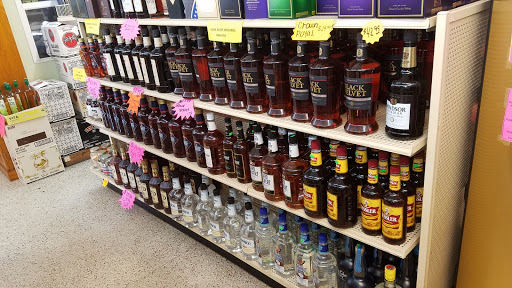 Liquor Store «Ruskin Liquors», reviews and photos, 621 N U.S. Hwy 41, Ruskin, FL 33570, USA