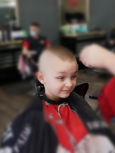 Barber Shop «Skillz Barber Shop New Summer hours», reviews and photos, 955 Fields Dr, Bowling Green, KY 42104, USA