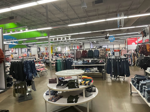 Clothing Store «Old Navy», reviews and photos, 23672 US Hwy 19 N, Clearwater, FL 33765, USA