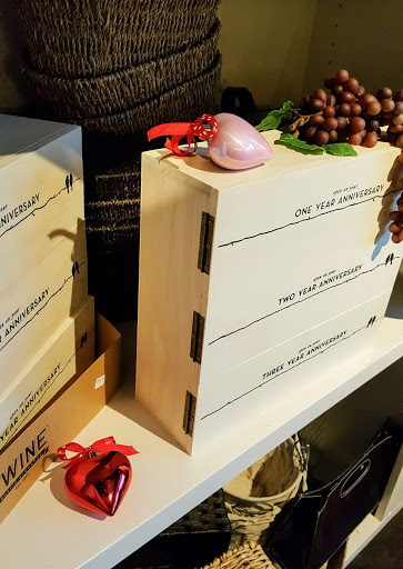 Wine Bar «WineStyles of West Des Moines», reviews and photos, 5515 Mills Civic Pkwy #120, West Des Moines, IA 50266, USA