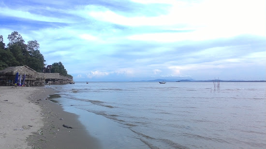 Vinh Son Sea