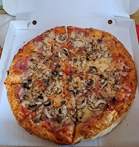 Plats et boissons du Livraison de pizzas Macadam Pizza à Besançon - n°2