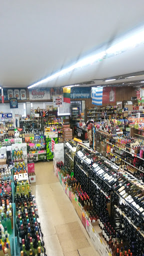 Liquor Store «Town & Country Liquors», reviews and photos, 2944 W 47th St, Chicago, IL 60632, USA