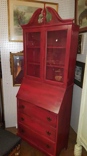 Antique Furniture Store «Useful Things Antiques & Collectibles Store», reviews and photos, 11 Crenshaw Ln, Coxs Creek, KY 40013, USA