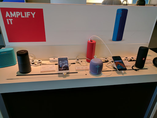 Cell Phone Store «Verizon», reviews and photos, 7000 Hadley Rd, South Plainfield, NJ 07080, USA