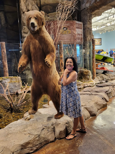 Sporting Goods Store «Bass Pro Shops», reviews and photos, 1000 Basspro Dr, Houston, TX 77047, USA