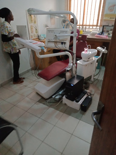 Topaz Dental Clinic, Doctors Quarters, 47 Ribadu Rd, Kabala Coastain, Kaduna, Nigeria, Optometrist, state Kaduna