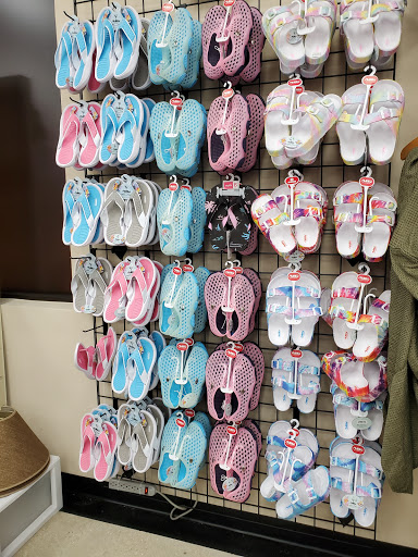 Thrift Store «Goodwill Retail & Donation Center», reviews and photos