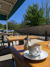 Atmosphère du Café Café de la place / Les mouffettes à Saint-Bauzille-de-Putois - n°3