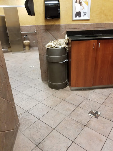 Health Club «XSport Fitness», reviews and photos, 3200 Finley Rd, Downers Grove, IL 60515, USA