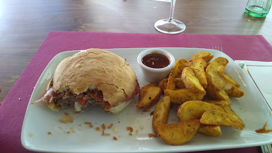 Restaurante Cambalache - Oleiros Avenida Ernesto Che Guevara, 162, 15179 Oleiros, A Coruña, España