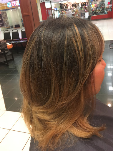 Beauty Salon «Expert Hair Salon», reviews and photos, 3001 White Bear Ave, Maplewood, MN 55109, USA