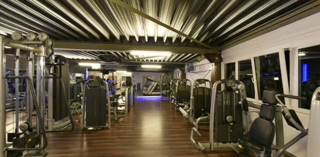 Fitness WAREHOUSE GYM
