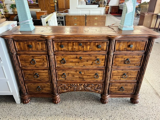 Consignment Shop «Design Furniture Outlet & Consignment», reviews and photos, 1928 Gulf to Bay Blvd, Clearwater, FL 33765, USA