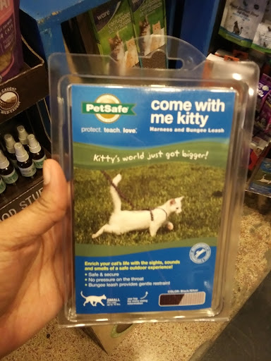 Pet Supply Store «Ruff Haus Pets», reviews and photos, 4652 N Rockwell St, Chicago, IL 60625, USA