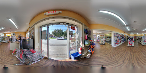 Pet Supply Store «Woof! Pet Nutrition & Supply Center», reviews and photos, 38 Depot Square, Hampton, NH 03842, USA