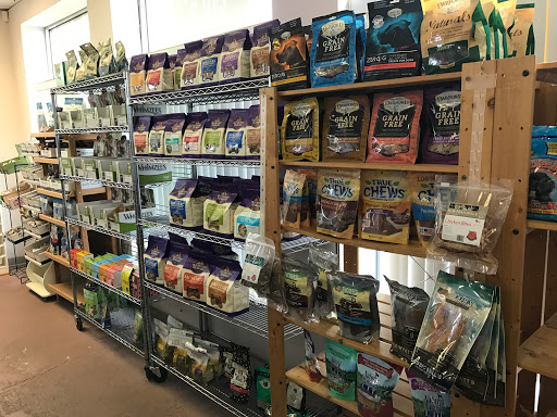 Pet Supply Store «Crunchies Natural Pet Foods», reviews and photos, 2421 Crofton Ln # 11, Crofton, MD 21114, USA