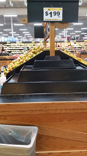 Shopping Mall «Claremont Promenade Shopping Center», reviews and photos, 420 S Indian Hill Blvd, Claremont, CA 91711, USA