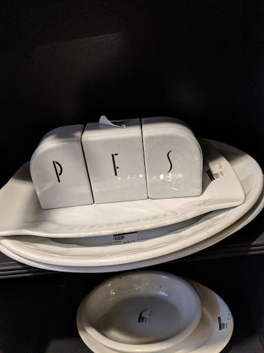 Furniture Store «Shipshewana Furniture Co.», reviews and photos, 130 E Middlebury St, Shipshewana, IN 46565, USA