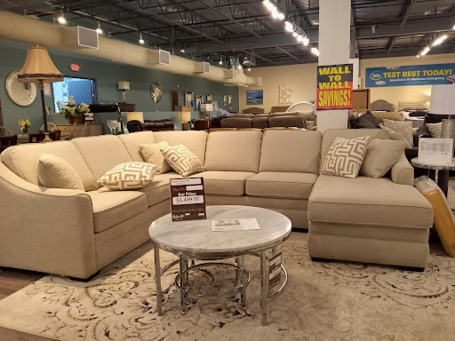 Furniture Store «Huffman Koos Furniture», reviews and photos, 1640 Broadhollow Rd, Farmingdale, NY 11735, USA